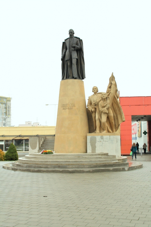 pamatnik_Stur.JPG pamatnik_Stur.JPG