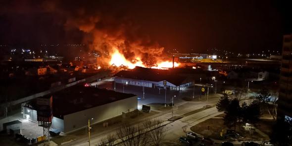 požiar v areály Preglejky 26. 2. 2019 požiar v areály Preglejky 26. 2. 2019